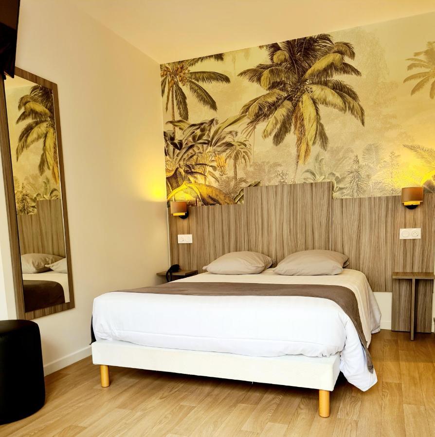 Hotel Caravelle Contact Hotel โรชฟอร์ ภายนอก รูปภาพ