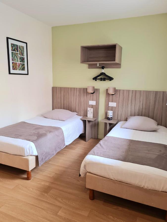 Hotel Caravelle Contact Hotel โรชฟอร์ ภายนอก รูปภาพ